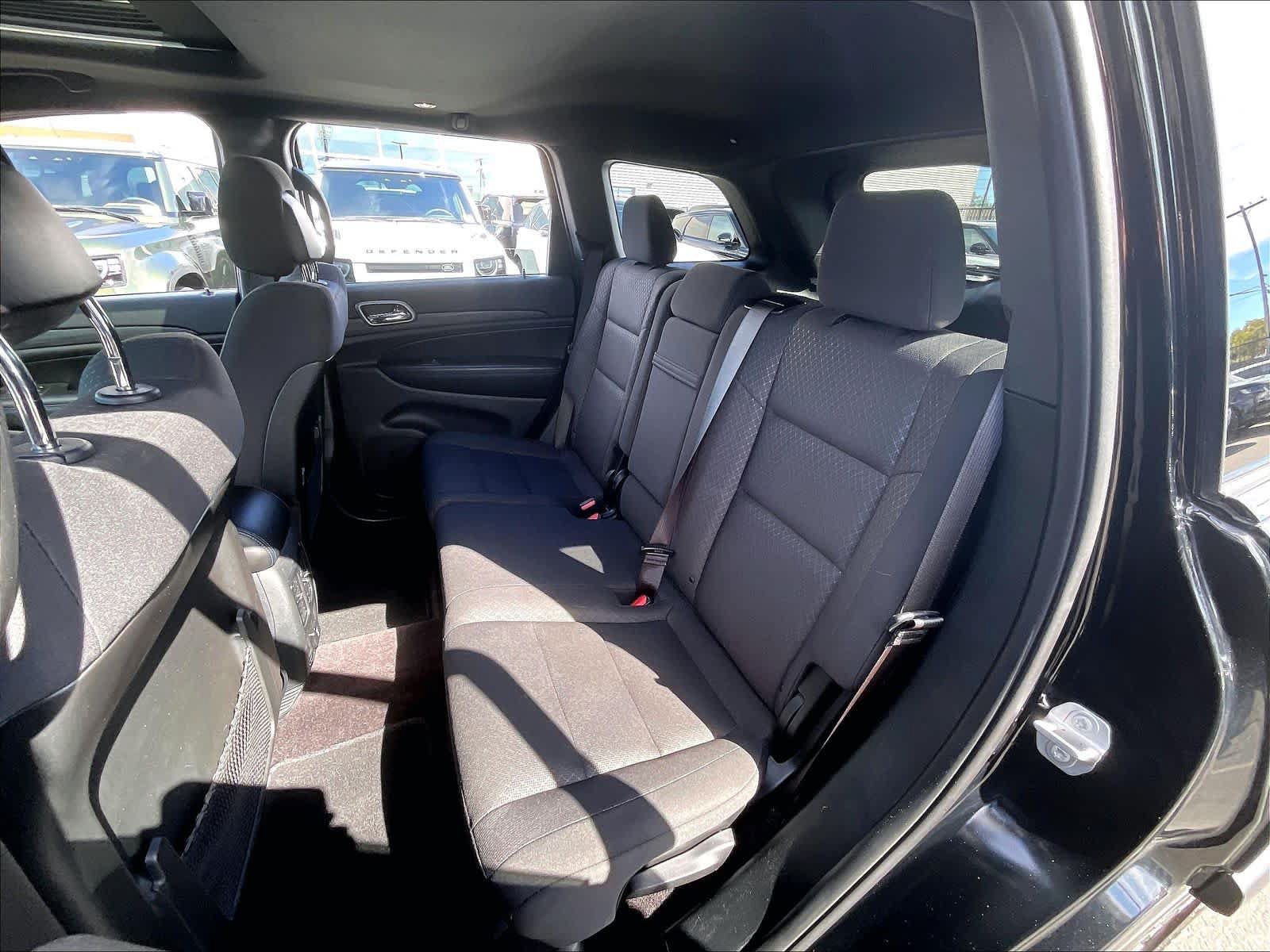 Used 2019 Jeep Grand Cherokee Laredo AWD/4WD image 30