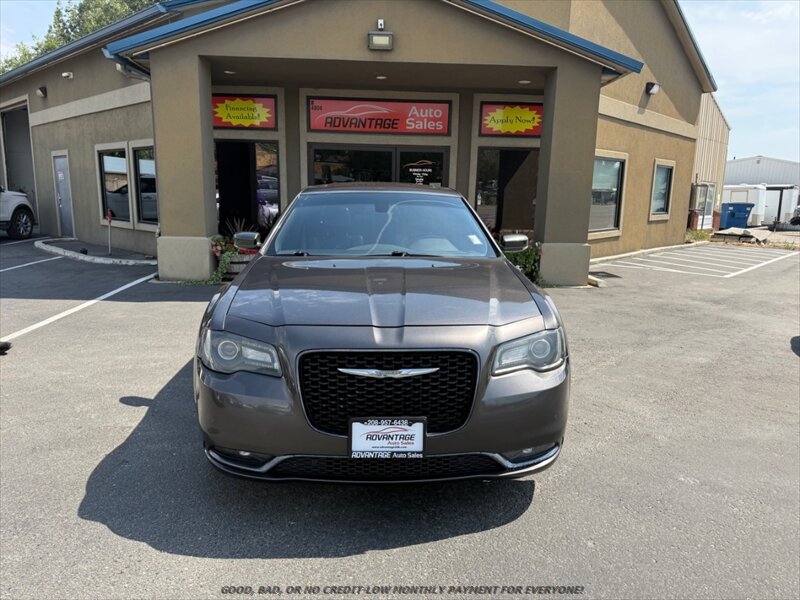 Used 2015 Chrysler 300 S w/ 300S Premium Group RWD image 3