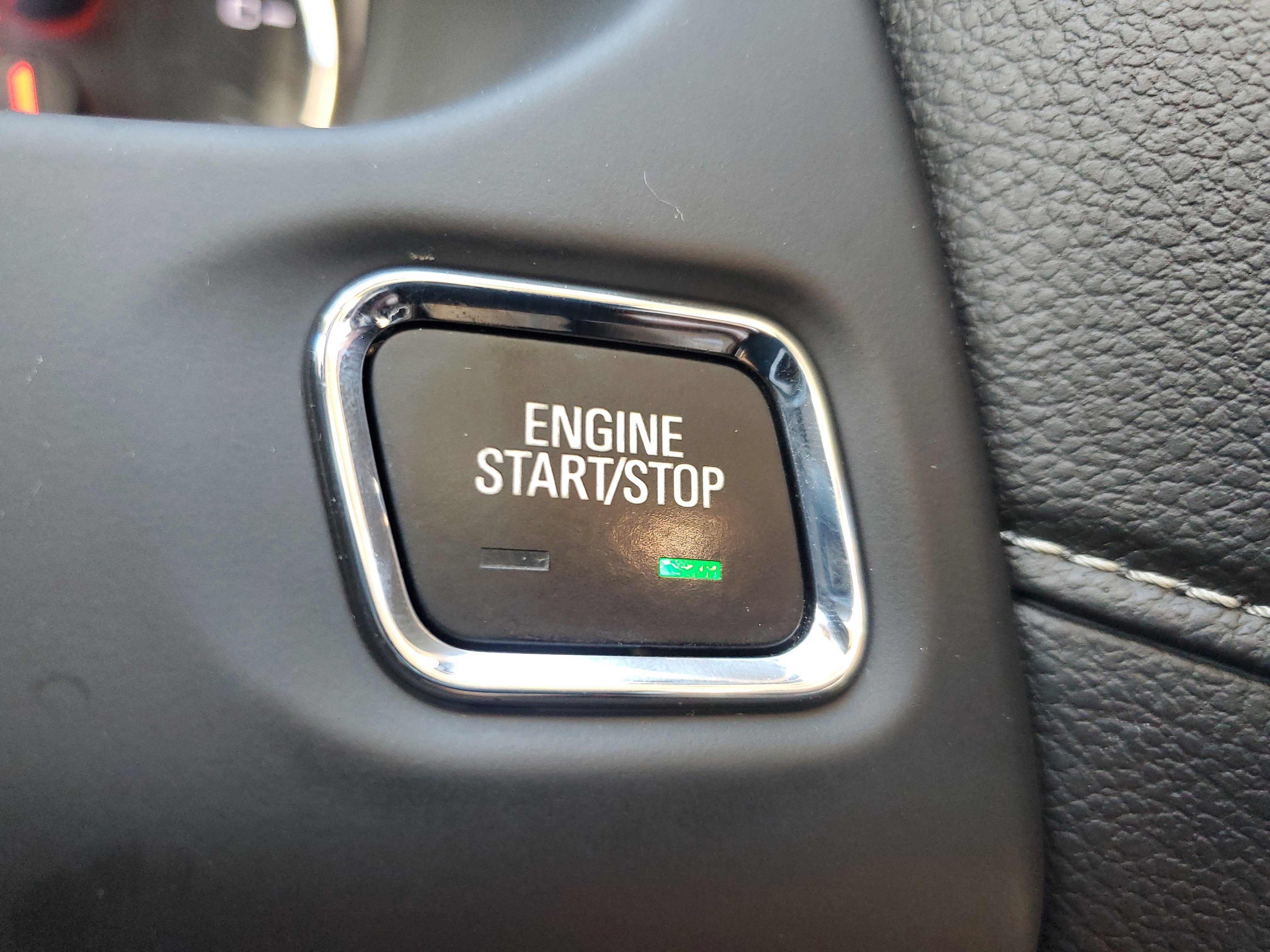 Used 2020 GMC Acadia Denali w/ Technology Package image 28