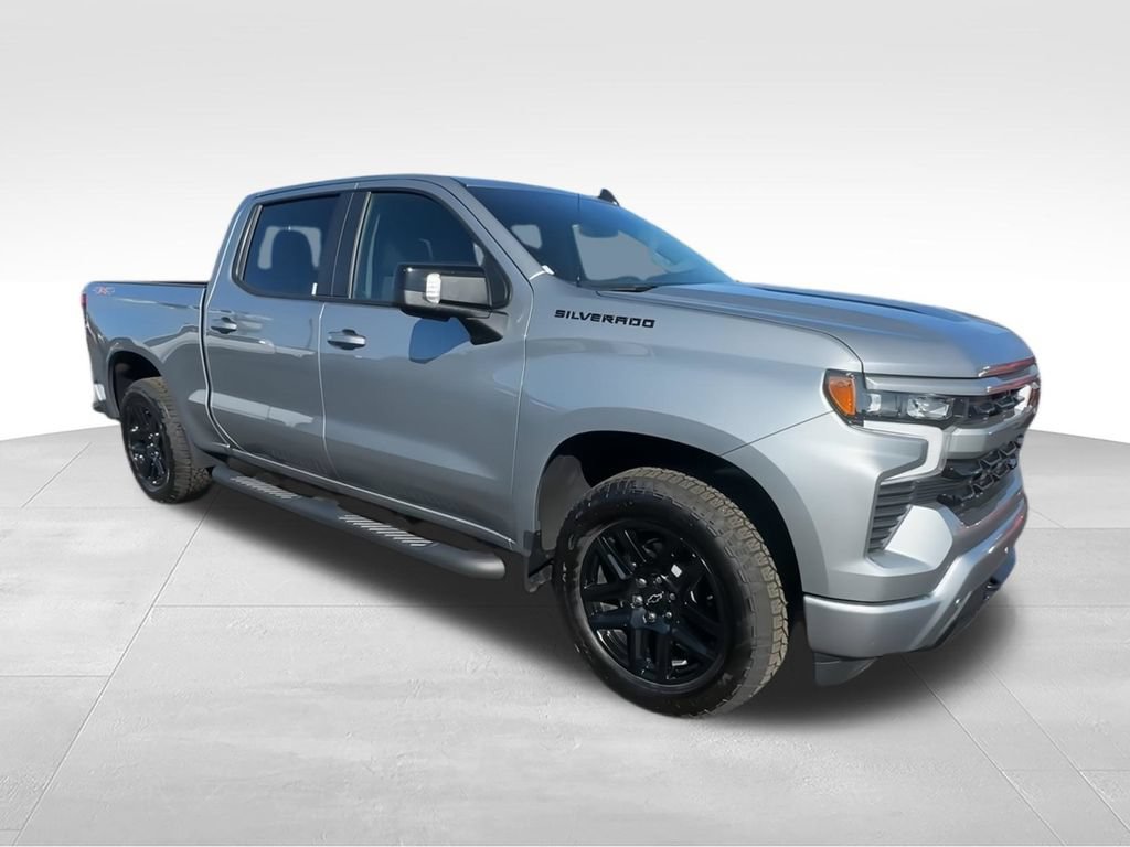 Used 2025 Chevrolet Silverado 1500 RST w/ Rally Edition AWD/4WD image 3