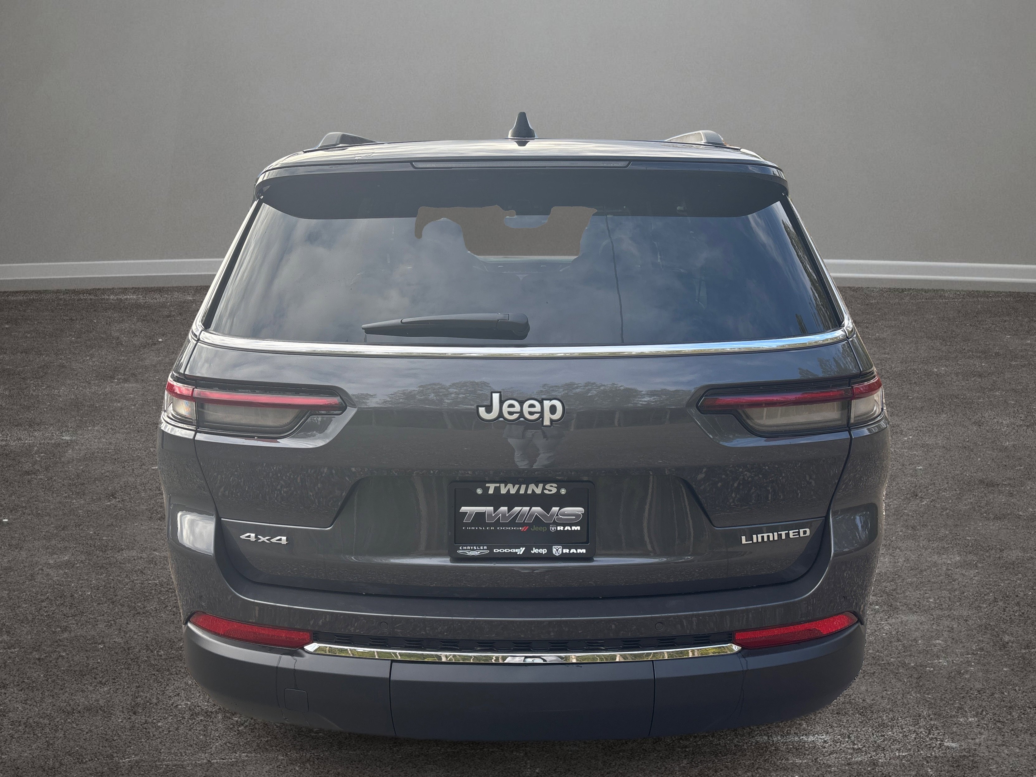 New 2025 Jeep Grand Cherokee L Limited image 31