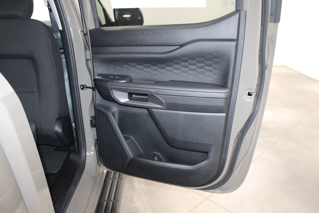 New 2025 Ford Ranger XLT w/ Equipment Group 301A High image 33