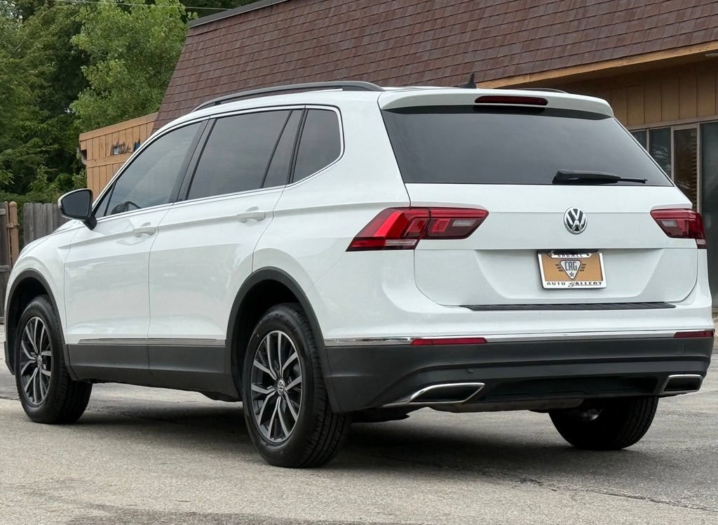 Used 2020 Volkswagen Tiguan SE FWD image 3