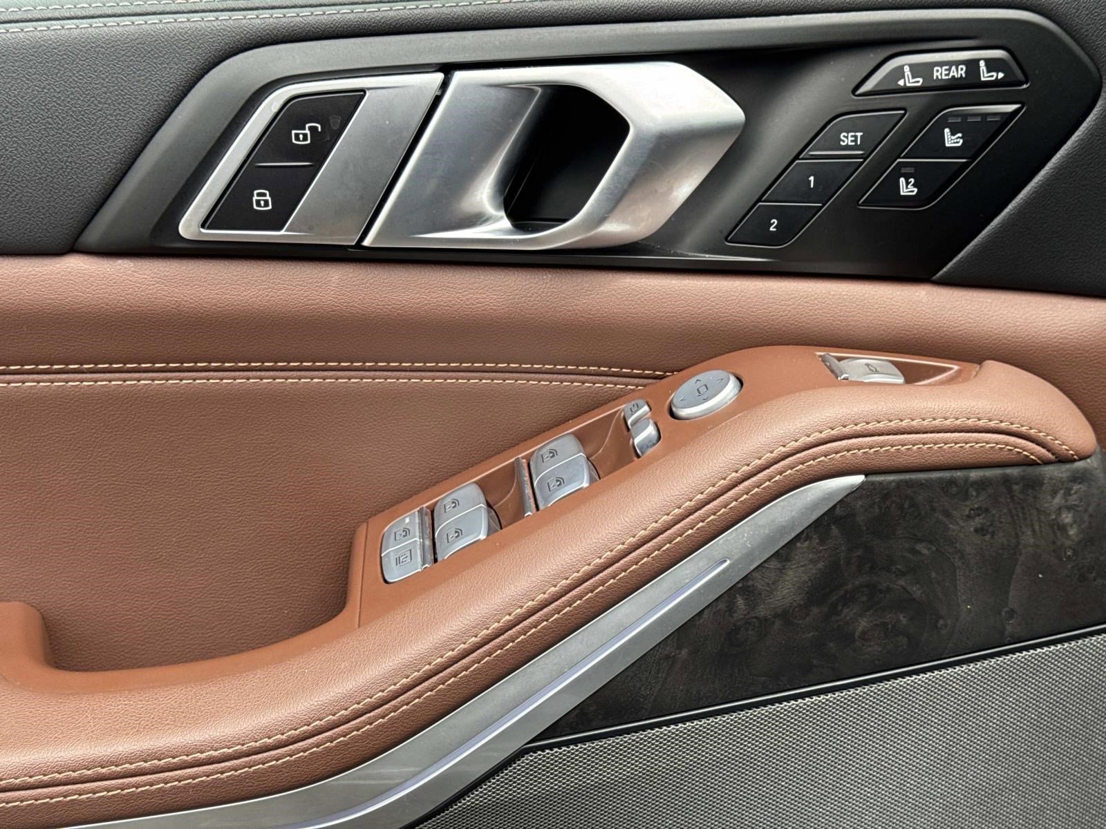 Certified 2024 BMW X7 xDrive40i w/ Executive Package image 19