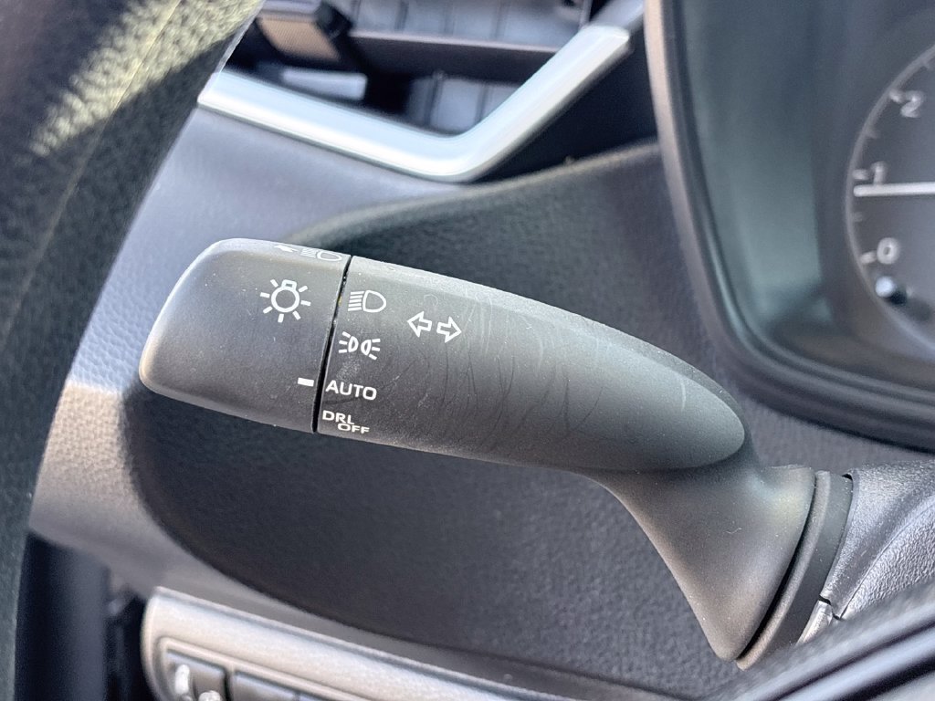 Used 2025 Toyota Corolla LE FWD image 15