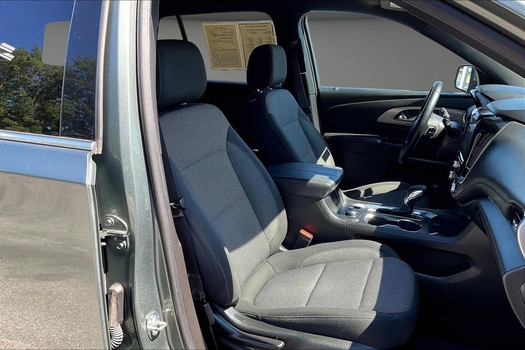 Used 2023 Chevrolet Traverse LT FWD image 33