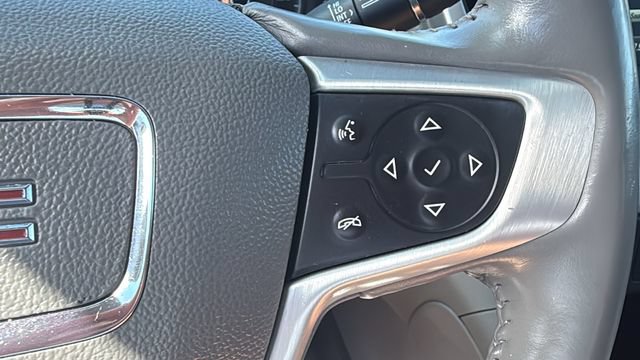 Used 2019 GMC Acadia SLE w/ LPO, Floor Liner Package FWD image 18