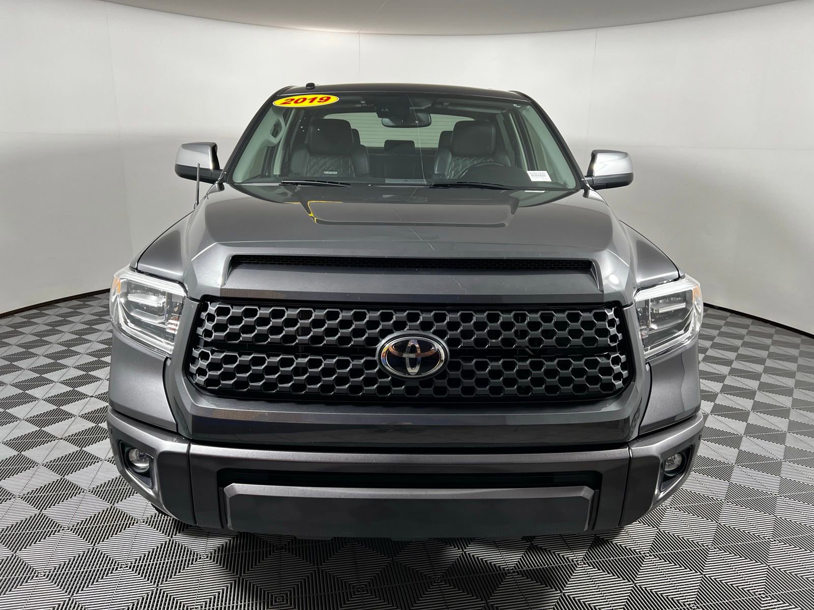 Used 2019 Toyota Tundra Platinum image 2