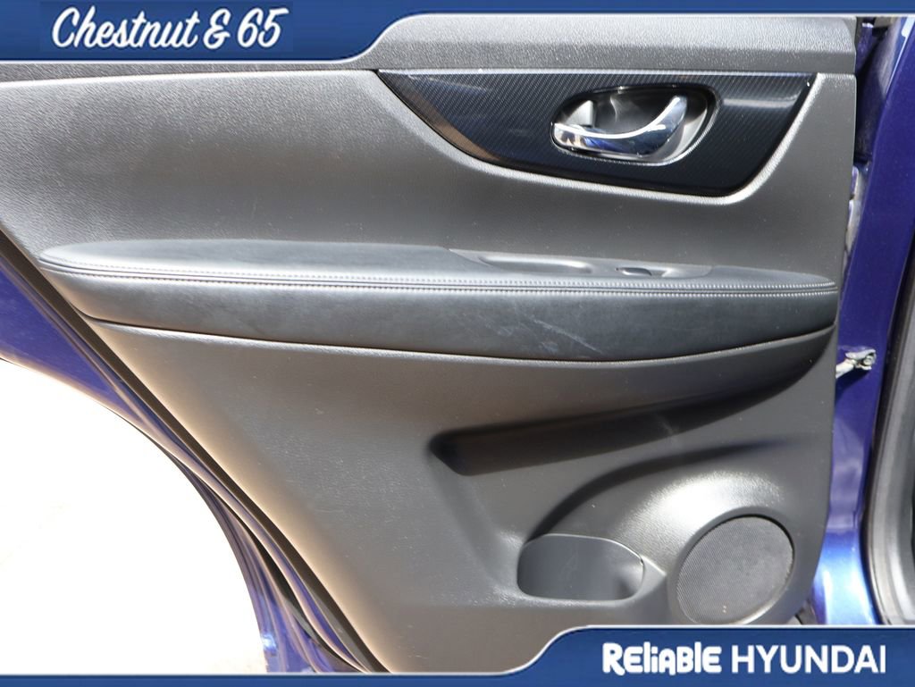 Used 2020 Nissan Rogue SL AWD/4WD image 18