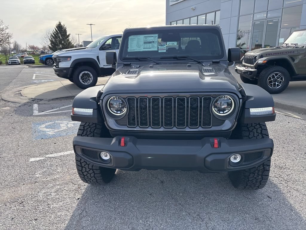 New 2026 Jeep Gladiator Rubicon w/ Steel Power Dome Hood Package AWD/4WD image 10