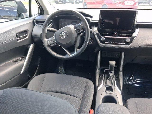 Used 2023 Toyota Corolla Cross LE FWD image 16