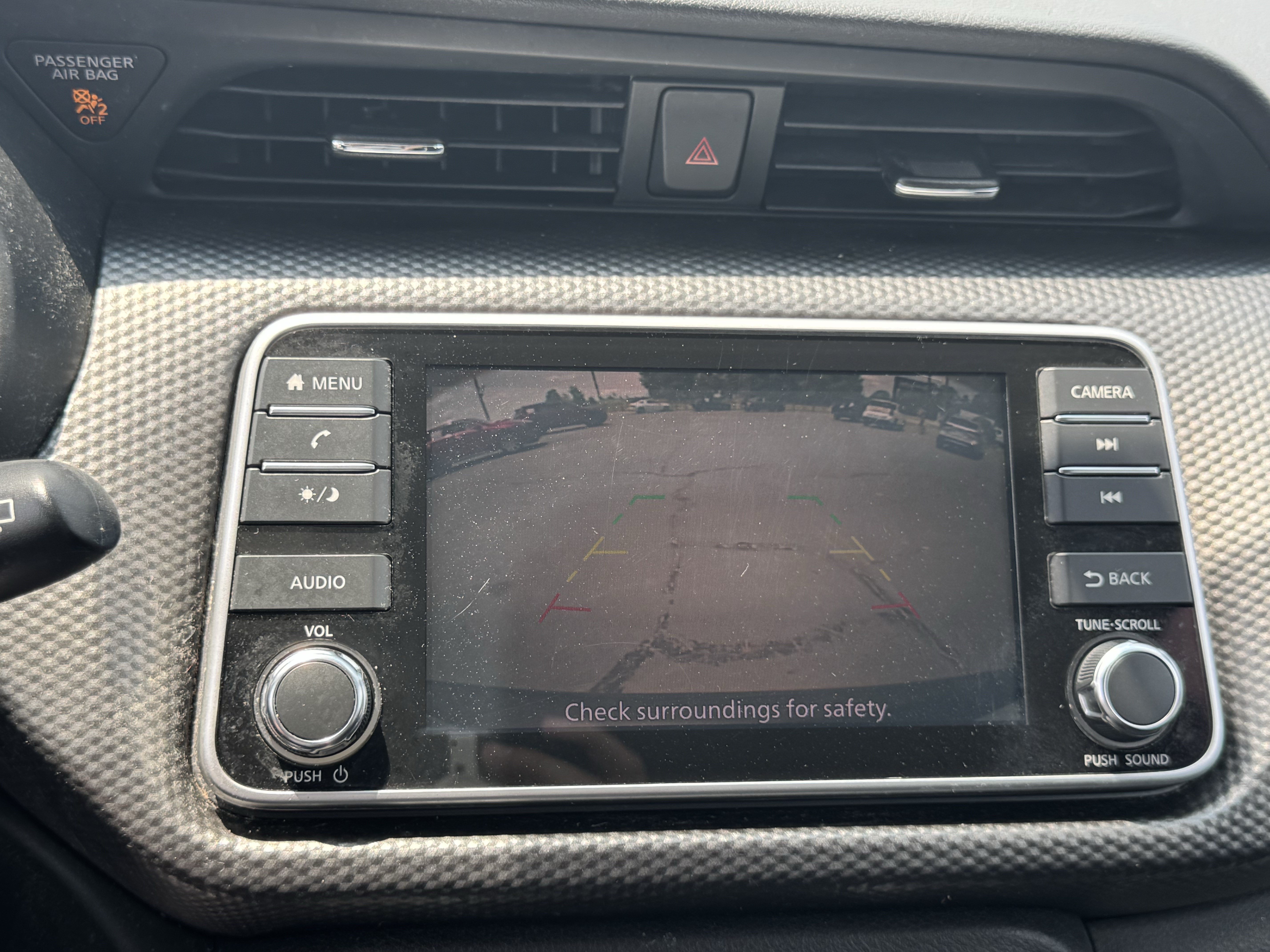 Used 2019 Nissan Kicks SV FWD image 27