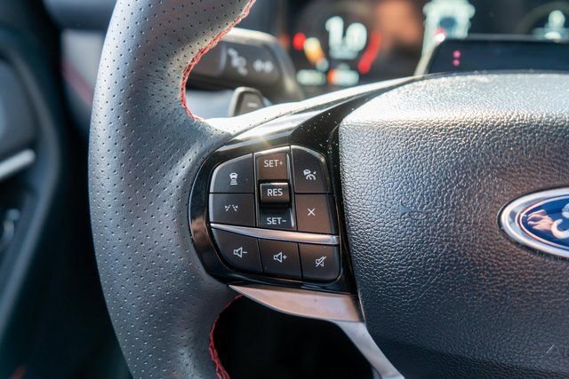 Used 2025 Ford Explorer ST image 25