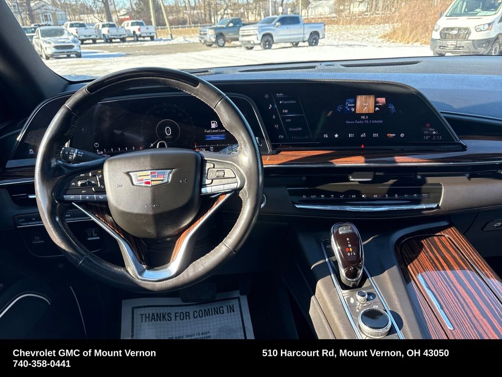 Used 2023 Cadillac Escalade Premium Luxury image 16