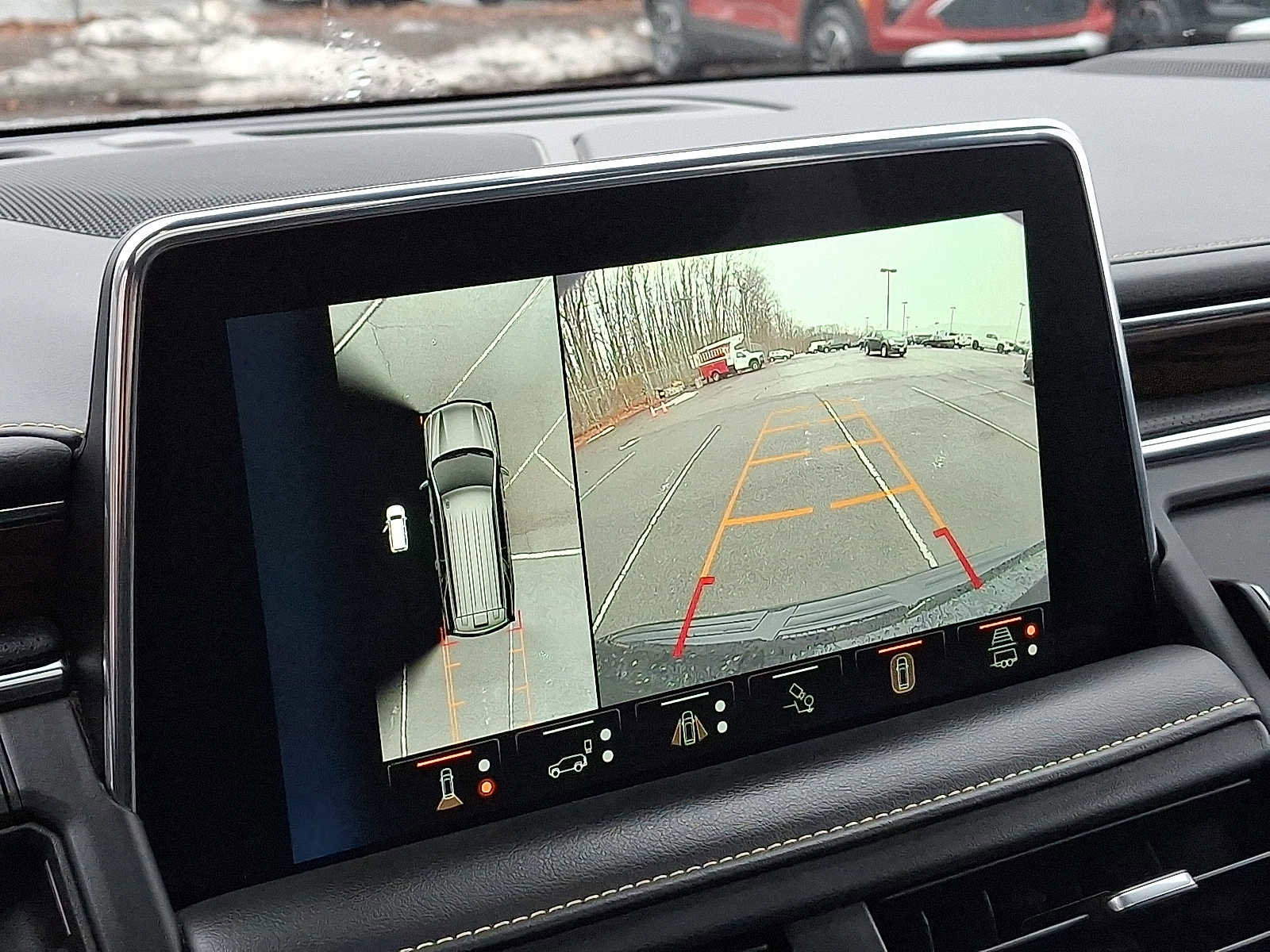 Used 2023 Chevrolet Tahoe Premier w/ Advanced Technology Package image 19