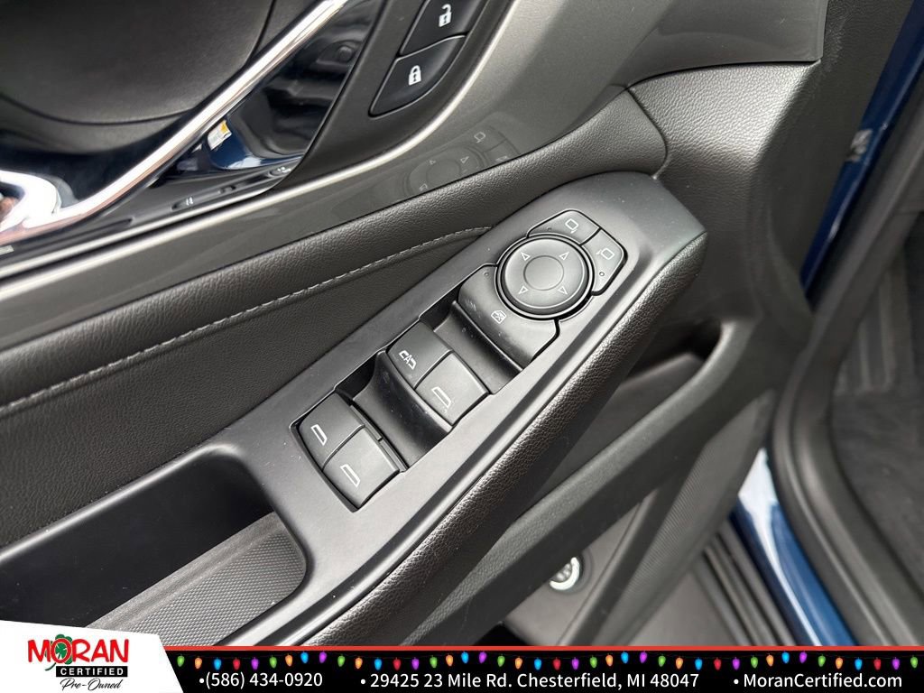 Used 2023 Chevrolet Traverse LT w/ Midnight/Sport Edition image 10