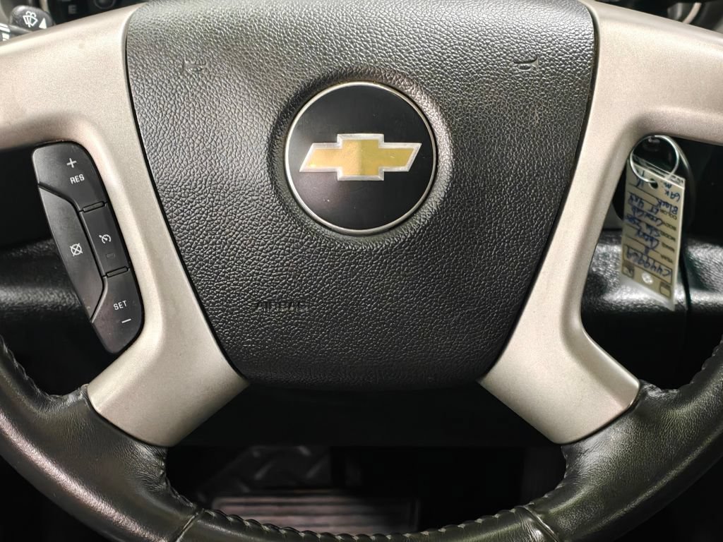 Used 2011 Chevrolet Silverado 2500 LT w/ Snow Plow Prep Package AWD/4WD image 5