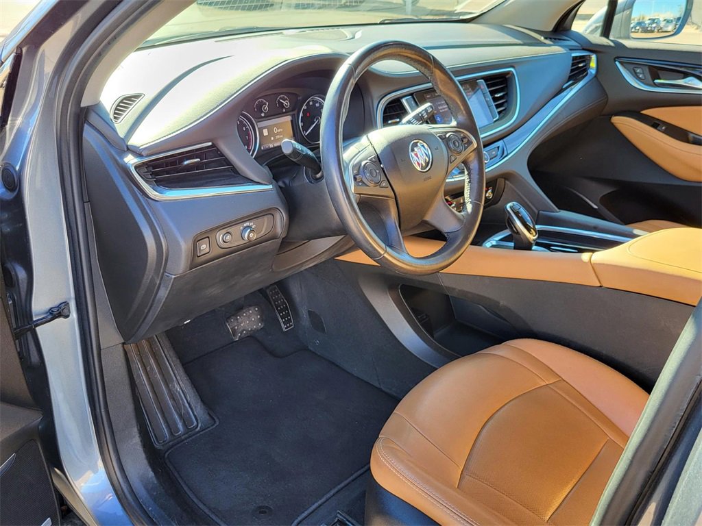 Used 2020 Buick Enclave Essence w/ Sound and Sites Package image 16