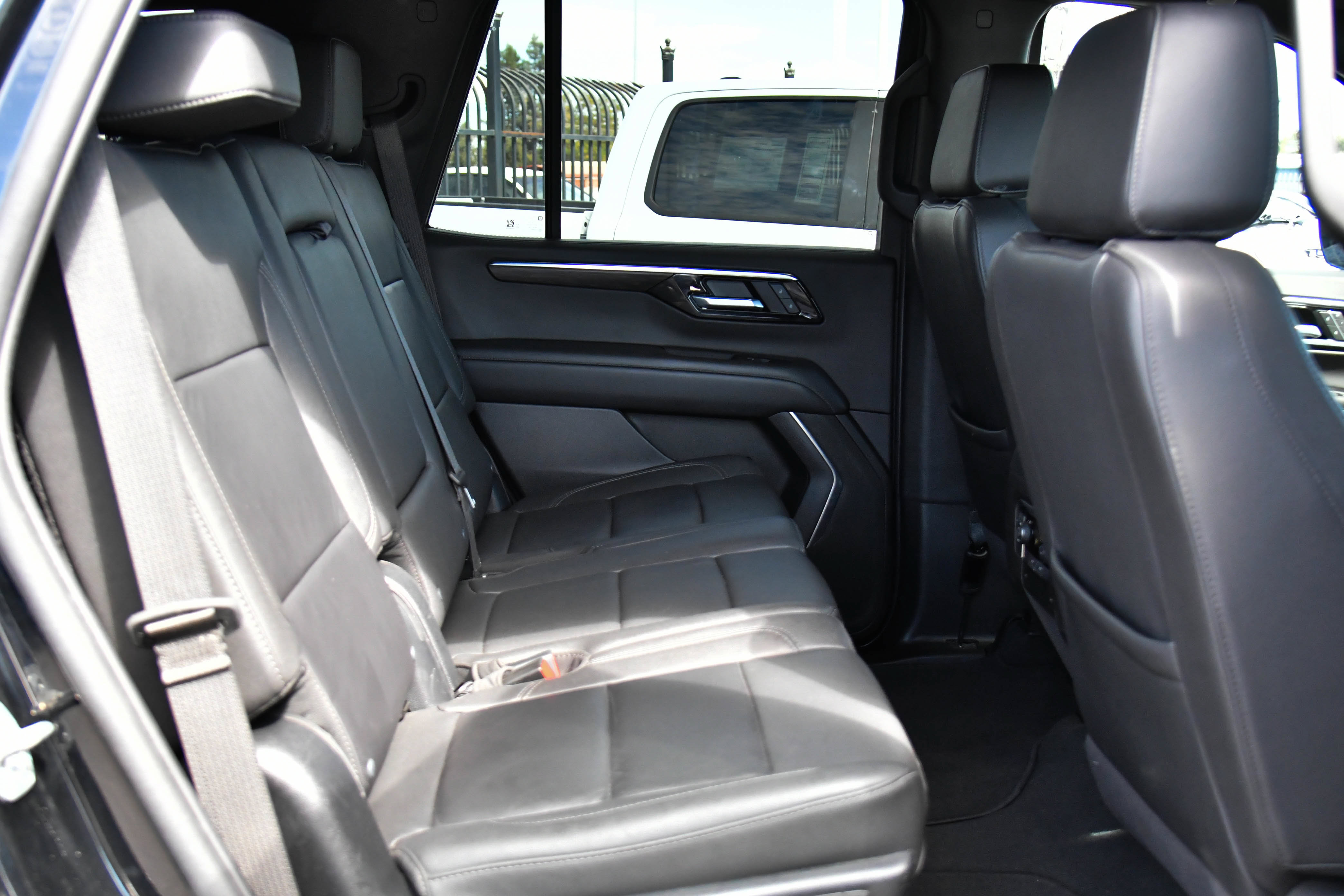 Used 2025 Chevrolet Tahoe LT AWD/4WD image 56
