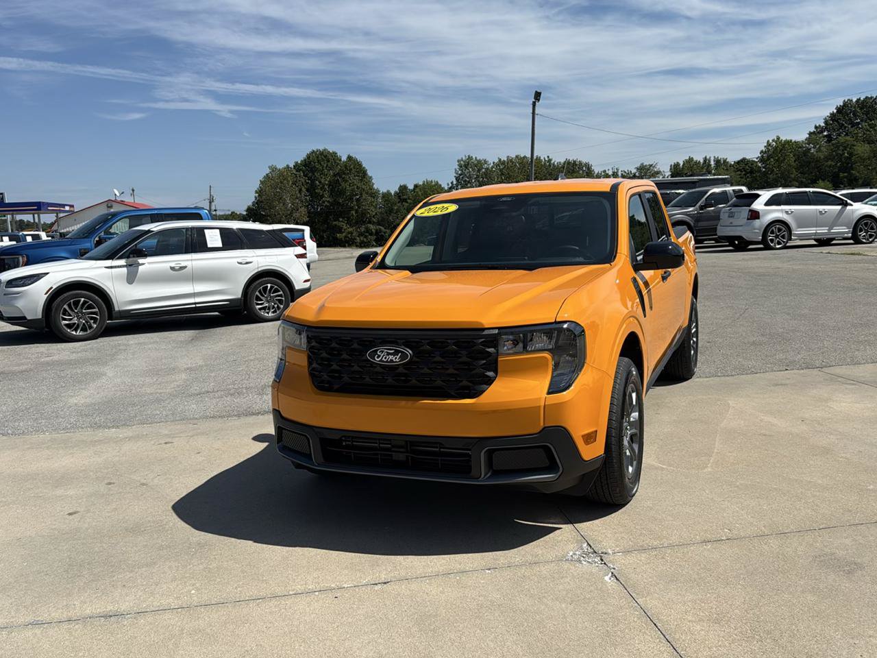 New 2026 Ford Maverick XLT w/ XLT Luxury Package FWD image 19
