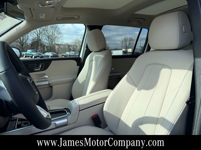 New 2026 Mercedes-Benz GLB 250 4MATIC image 14