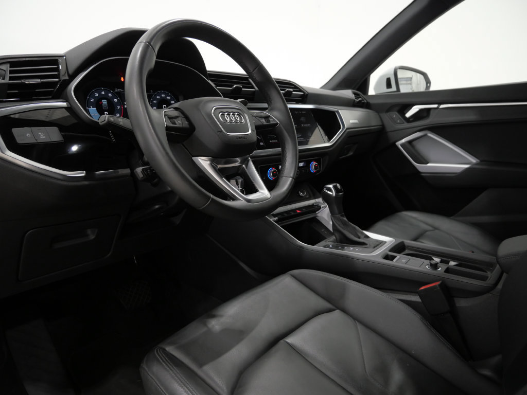 Used 2025 Audi Q3 2.0T Premium AWD/4WD image 12