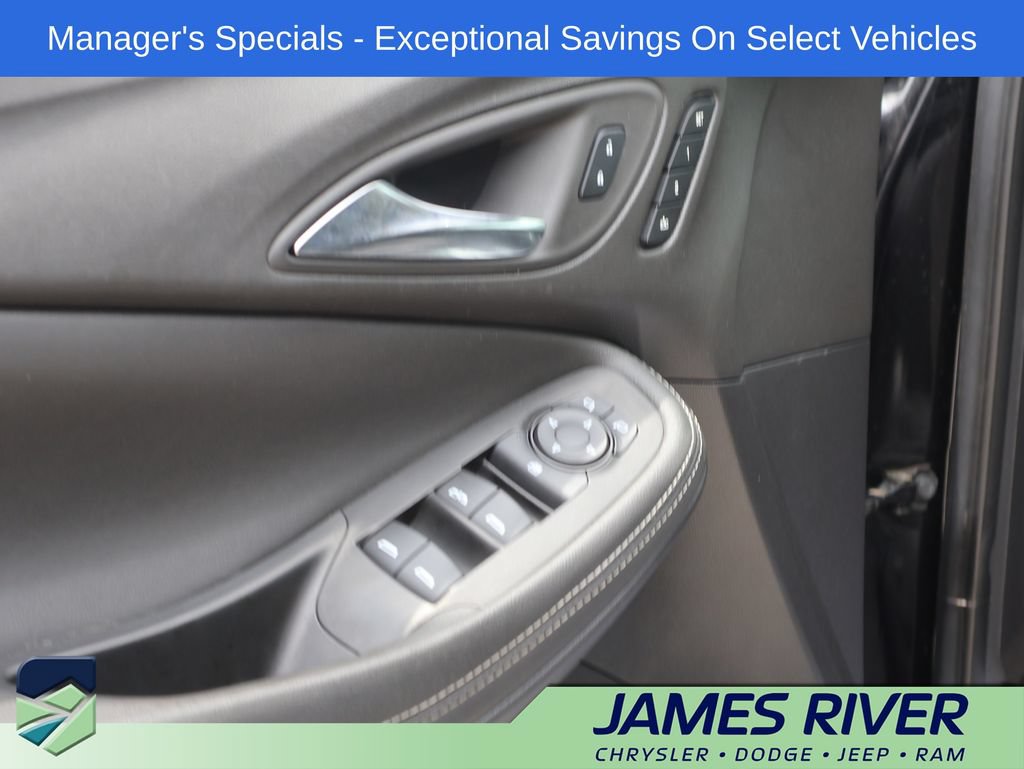 Used 2023 Buick Encore GX Essence w/ Advanced Technology Package AWD/4WD image 22
