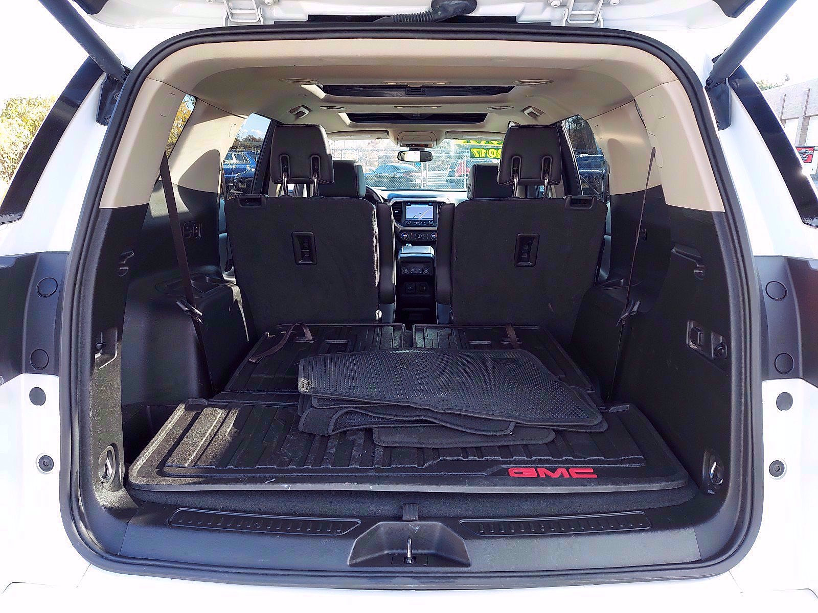 Used 2017 GMC Acadia Denali w/ Technology Package AWD/4WD image 29