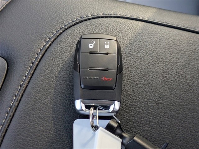 Used 2024 RAM 2500 Tradesman w/ Chrome Appearance Group image 34