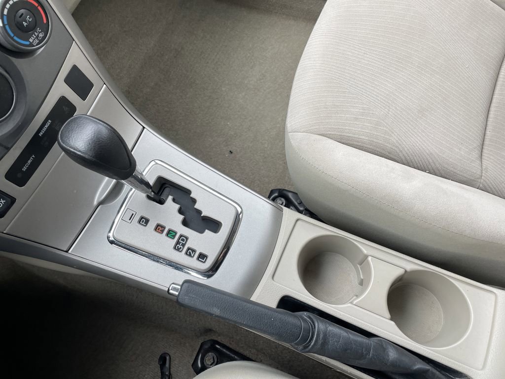 Used 2012 Toyota Corolla LE image 19