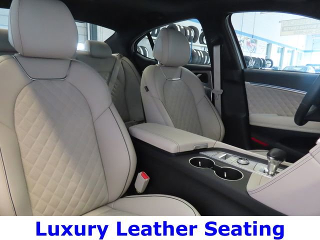 Used 2022 Genesis G70 3.3T RWD image 7