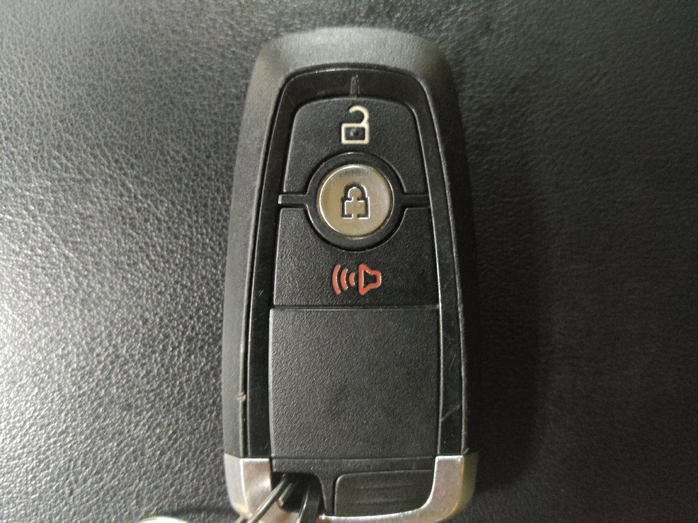 Used 2019 Ford Edge SEL FWD image 32