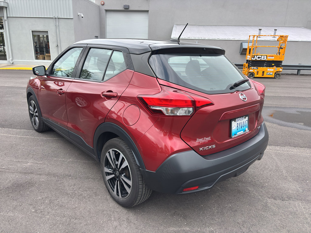 Used 2019 Nissan Kicks SV image 5
