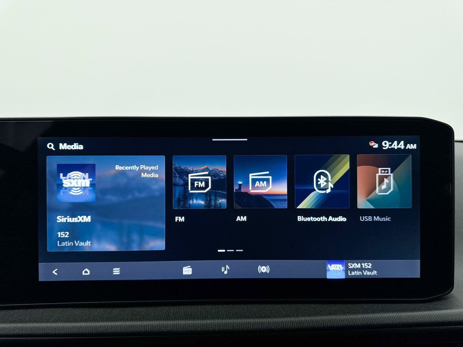 Used 2025 Kia EV6 Light w/ Light LR Technology Package RWD image 25