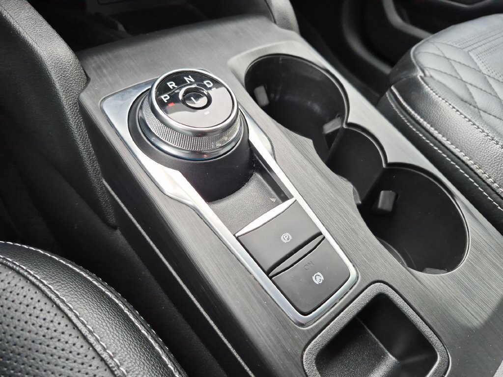 Certified 2023 Ford Escape SE w/ PHEV Premium Package FWD image 31