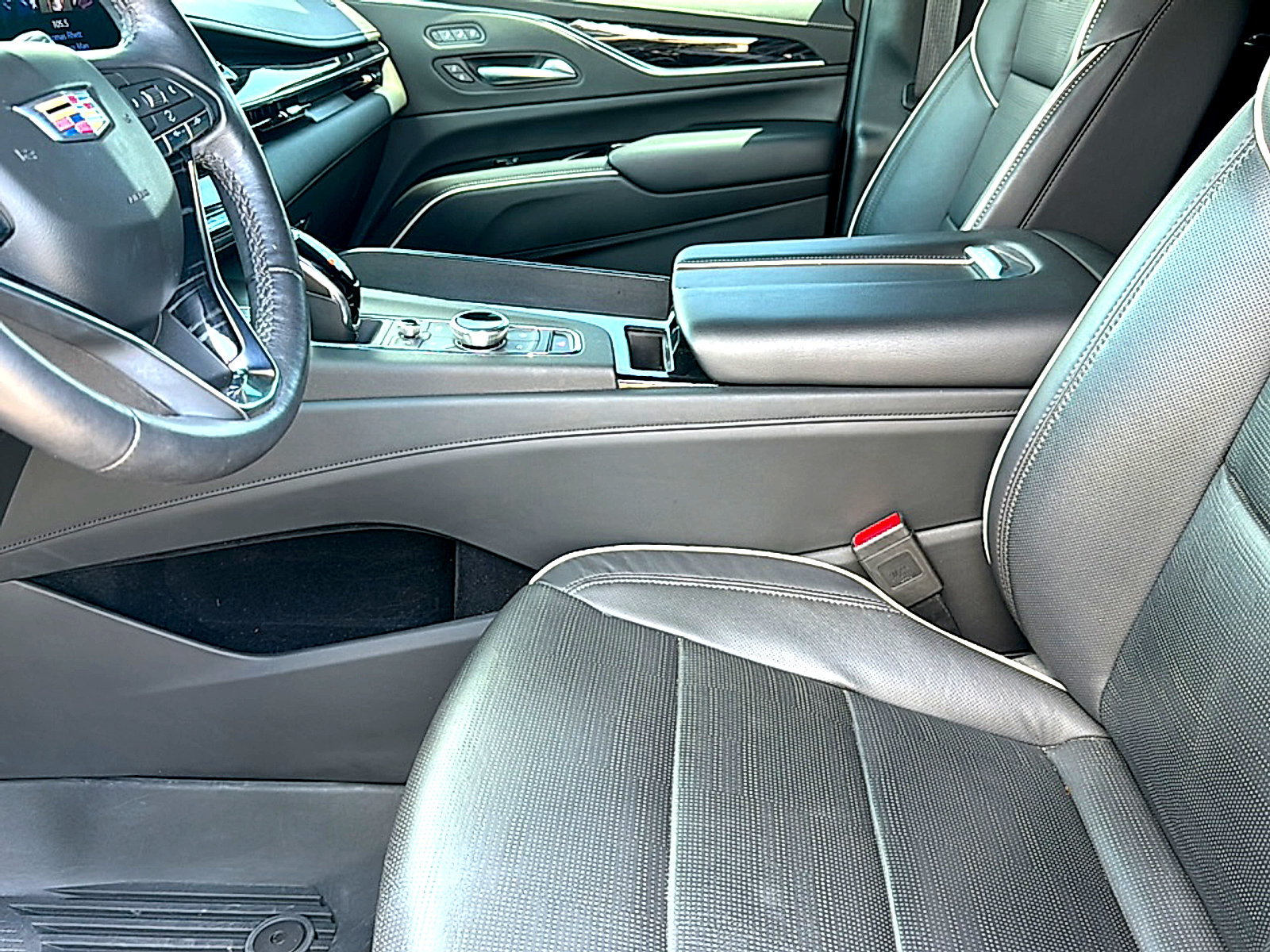 Used 2023 Cadillac Escalade Sport w/ Touring Package RWD image 13