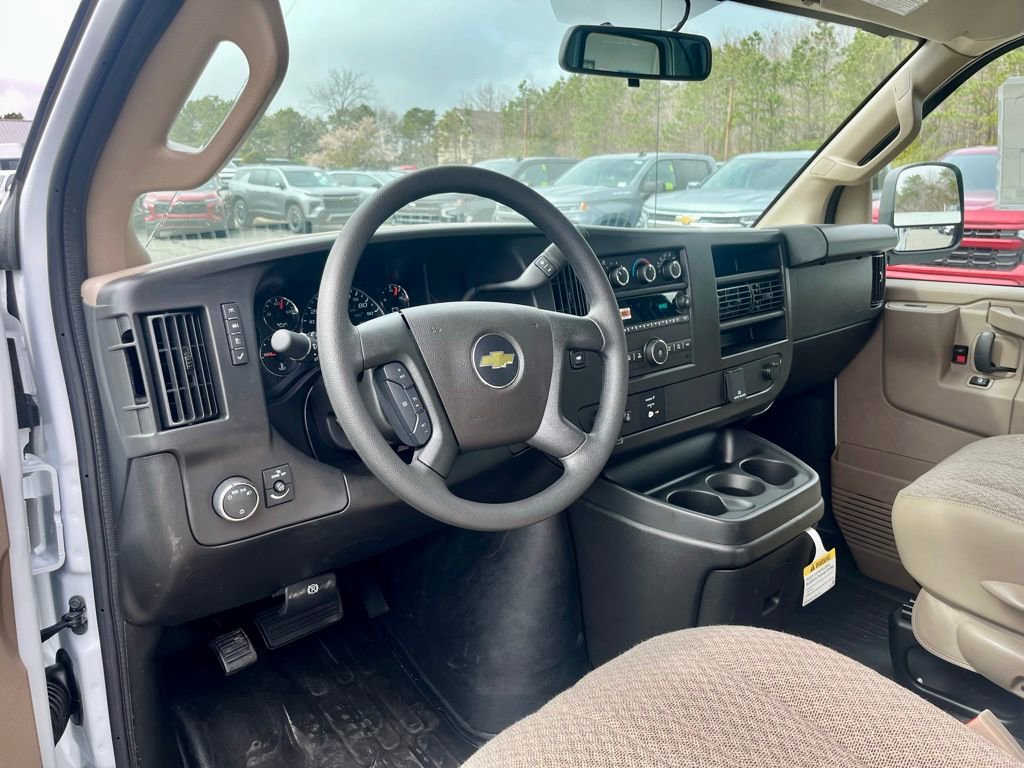 New 2026 Chevrolet Express 2500 RWD image 15