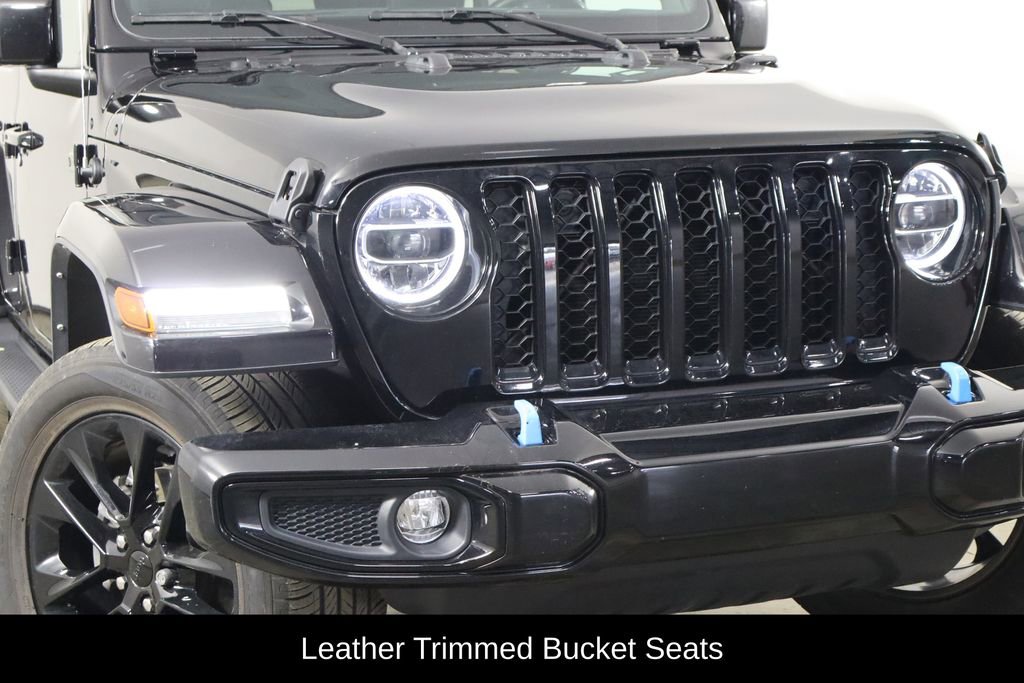 Used 2021 Jeep Wrangler Unlimited Sahara image 40