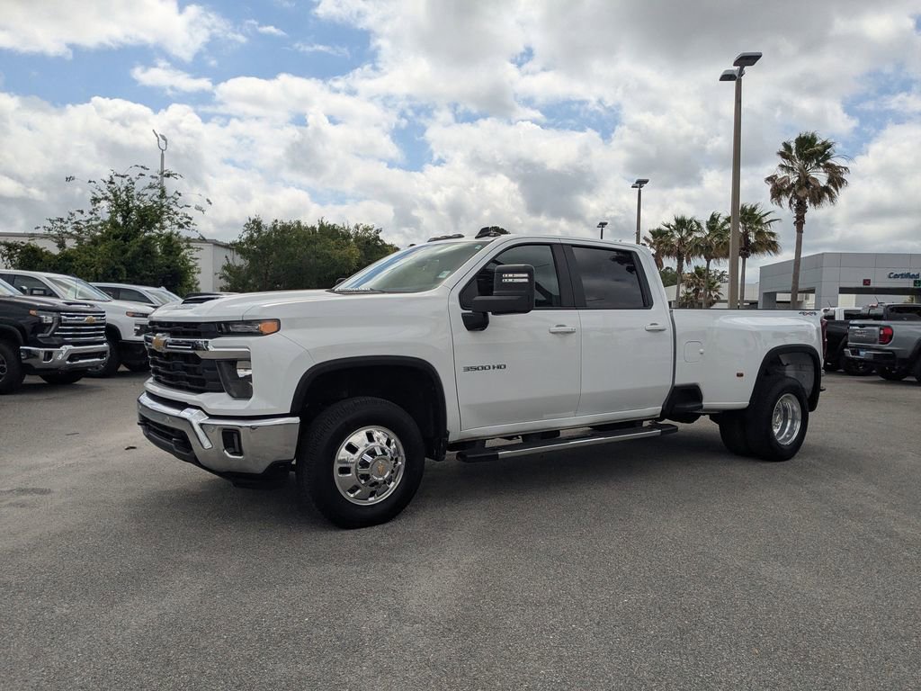 Certified 2025 Chevrolet Silverado 3500 LT w/ Safety Package AWD/4WD image 7