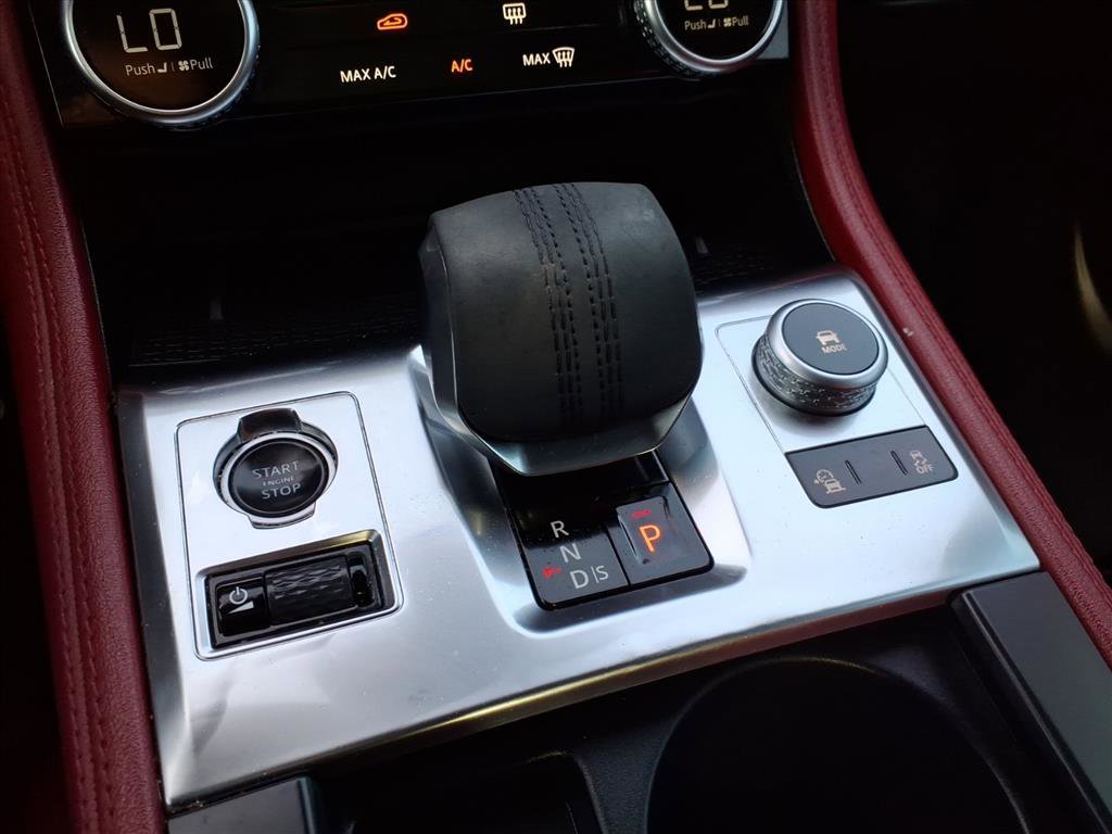 Used 2021 Jaguar F-PACE R-Dynamic S image 24