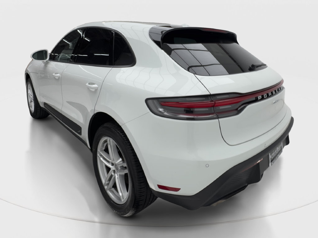Used 2024 Porsche Macan Turbo AWD/4WD image 16