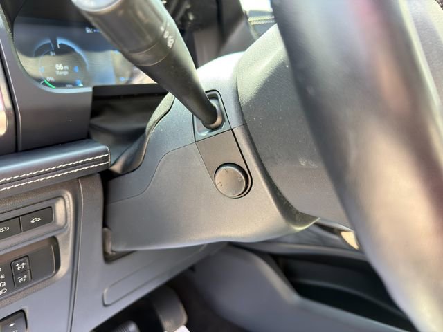 Used 2022 Ford F150 Lightning Platinum AWD/4WD image 54