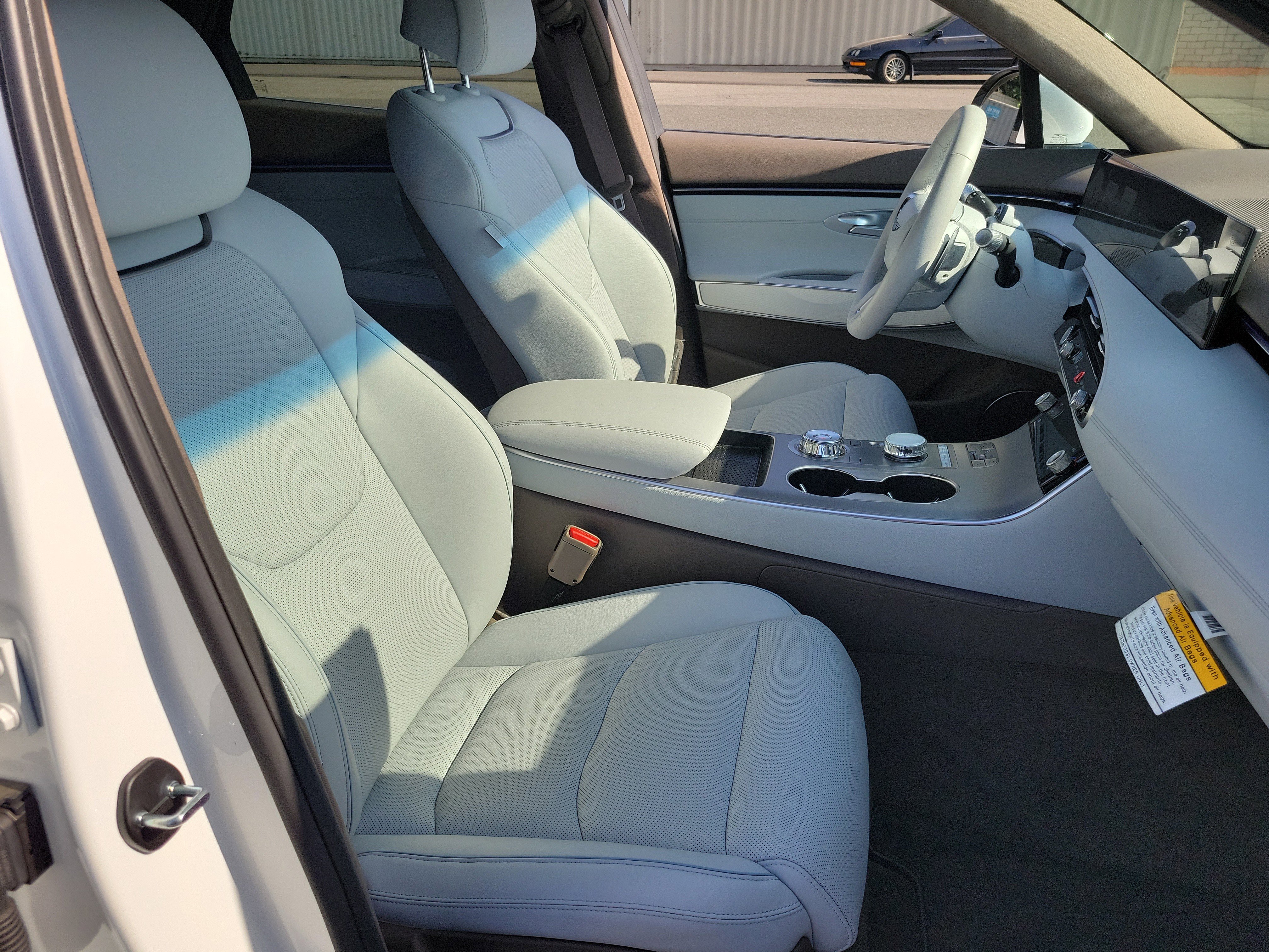 Certified 2026 Genesis GV70 2.5T Advanced AWD/4WD image 21