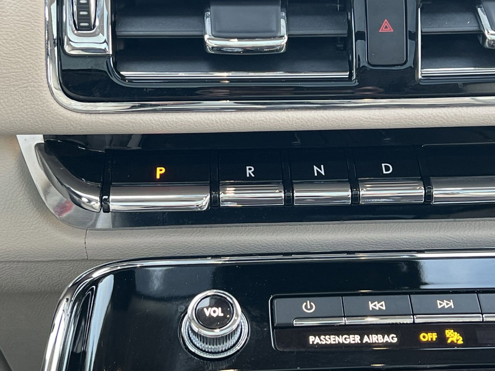 Used 2021 Lincoln Navigator Reserve w/ Luxury Package image 20