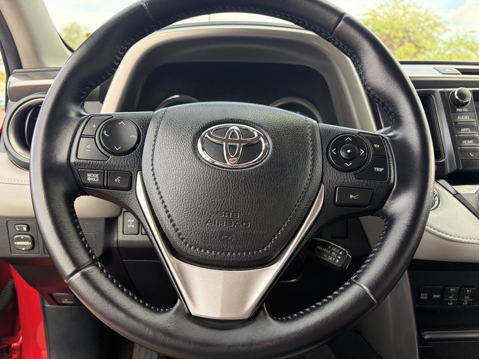 Used 2016 Toyota RAV4 Limited AWD/4WD image 28