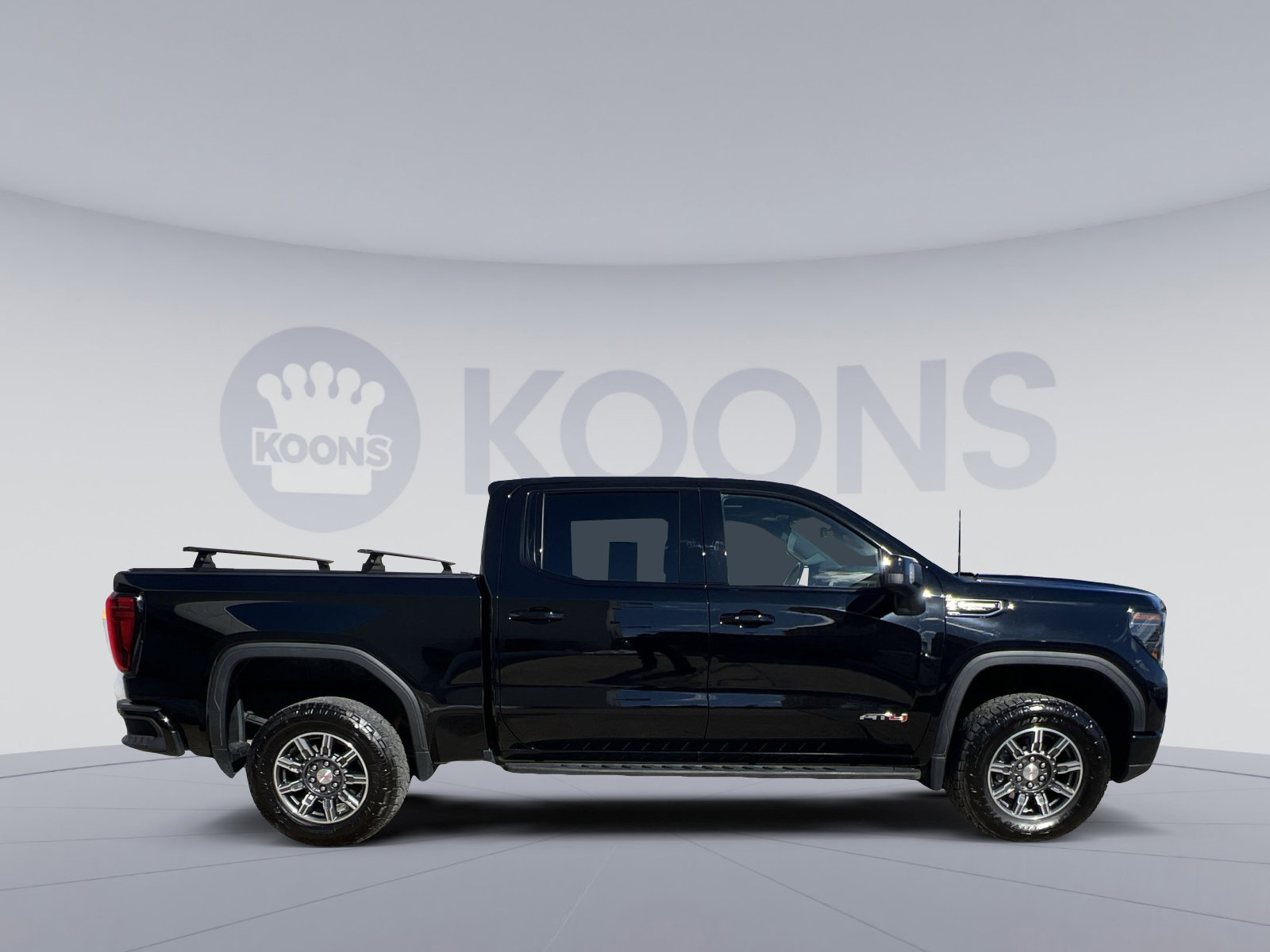 Used 2024 GMC Sierra 1500 AT4 w/ Technology Package image 8