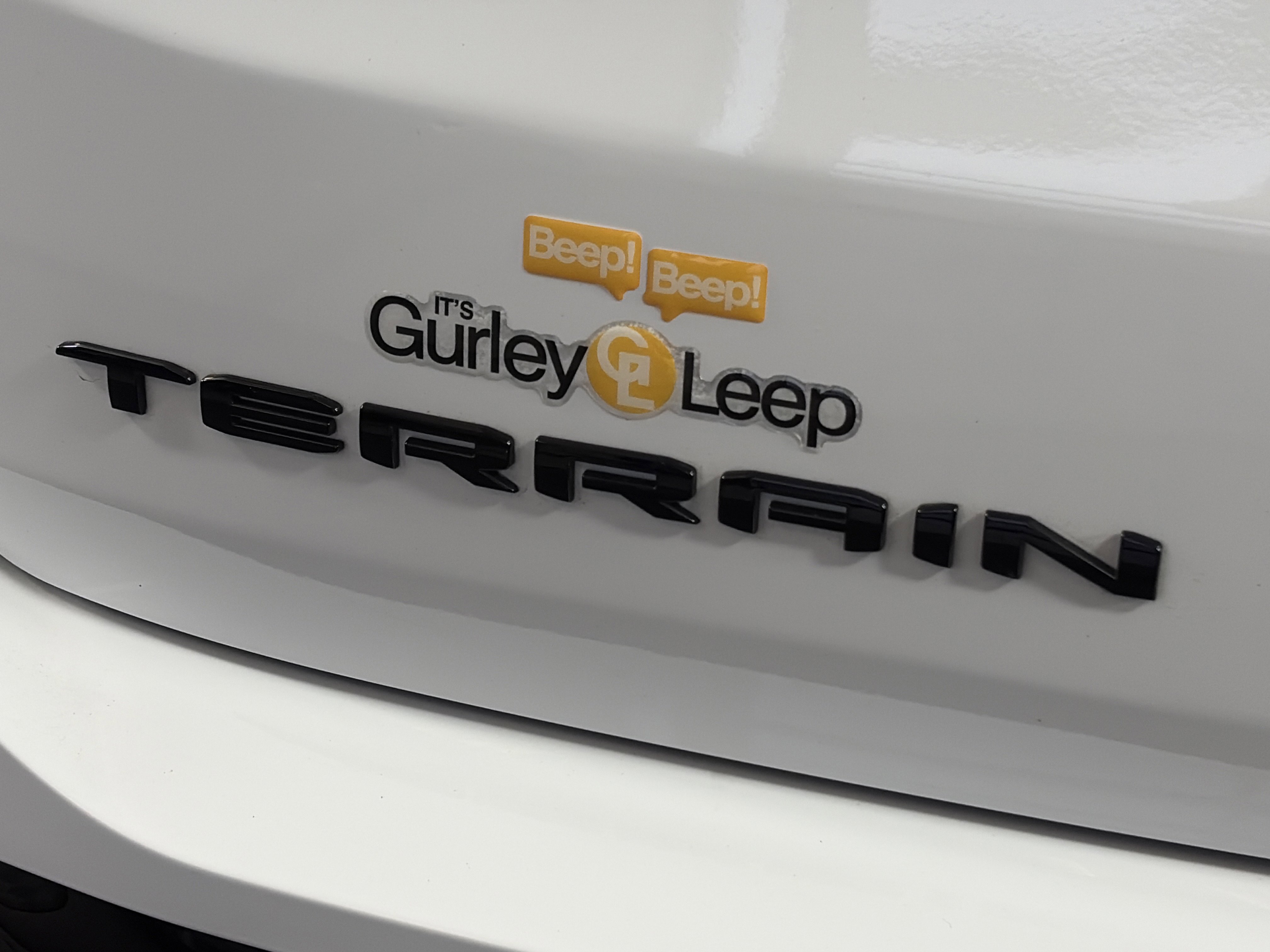 Used 2023 GMC Terrain SLE w/ Driver Convenience Package image 16