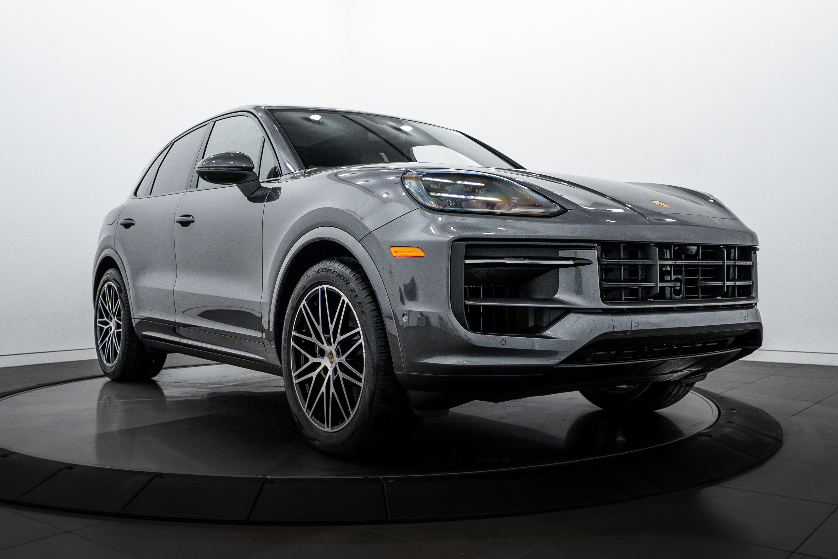 New 2026 Porsche Cayenne image 9