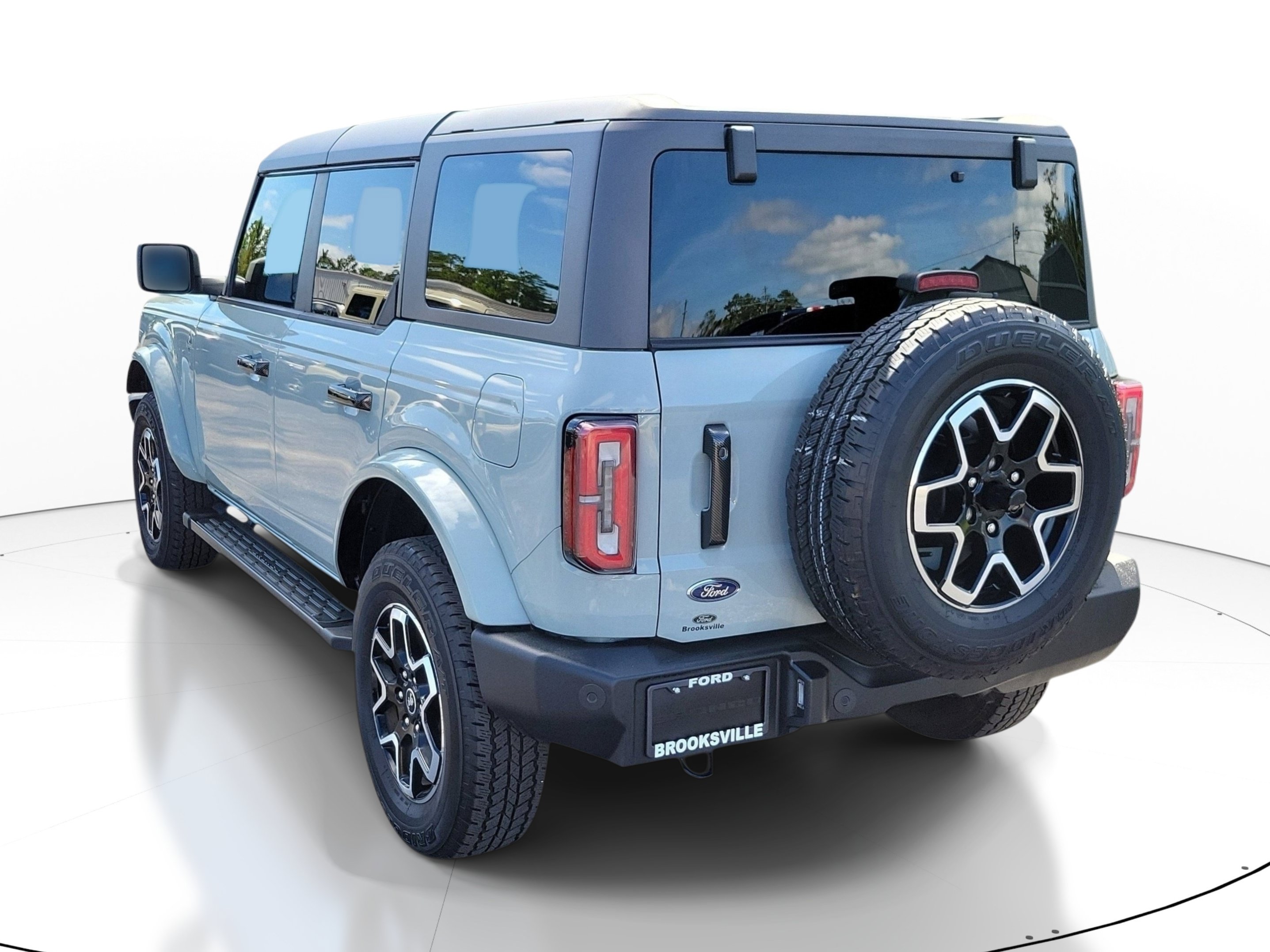 Used 2024 Ford Bronco Outer Banks AWD/4WD image 4