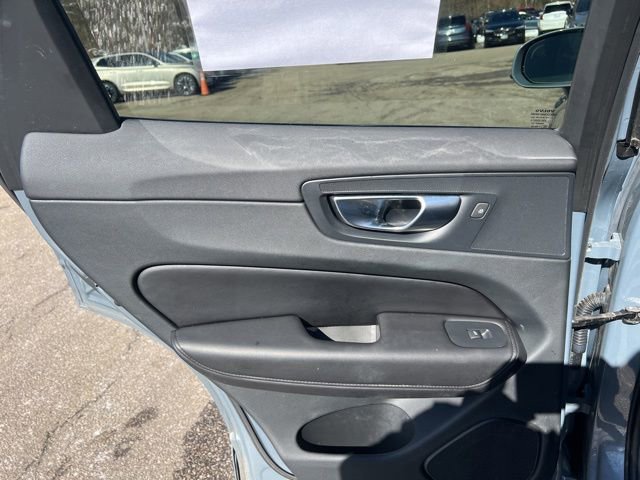 Certified 2023 Volvo XC60 B5 Plus image 24